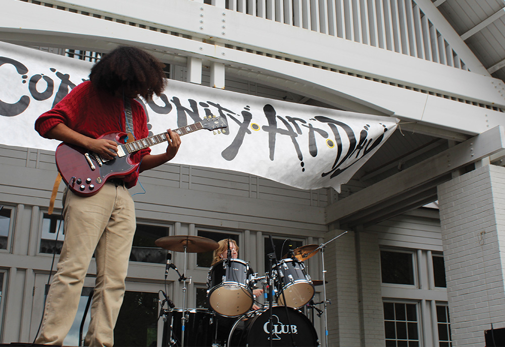 Art & Music Bash