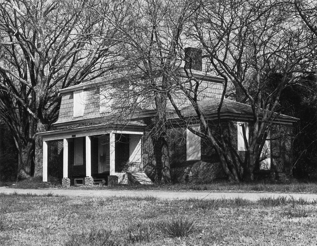 A black and white view of Porto Bello, 1996
