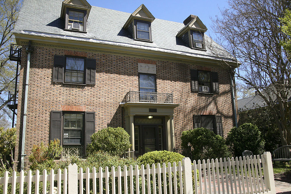 House 9