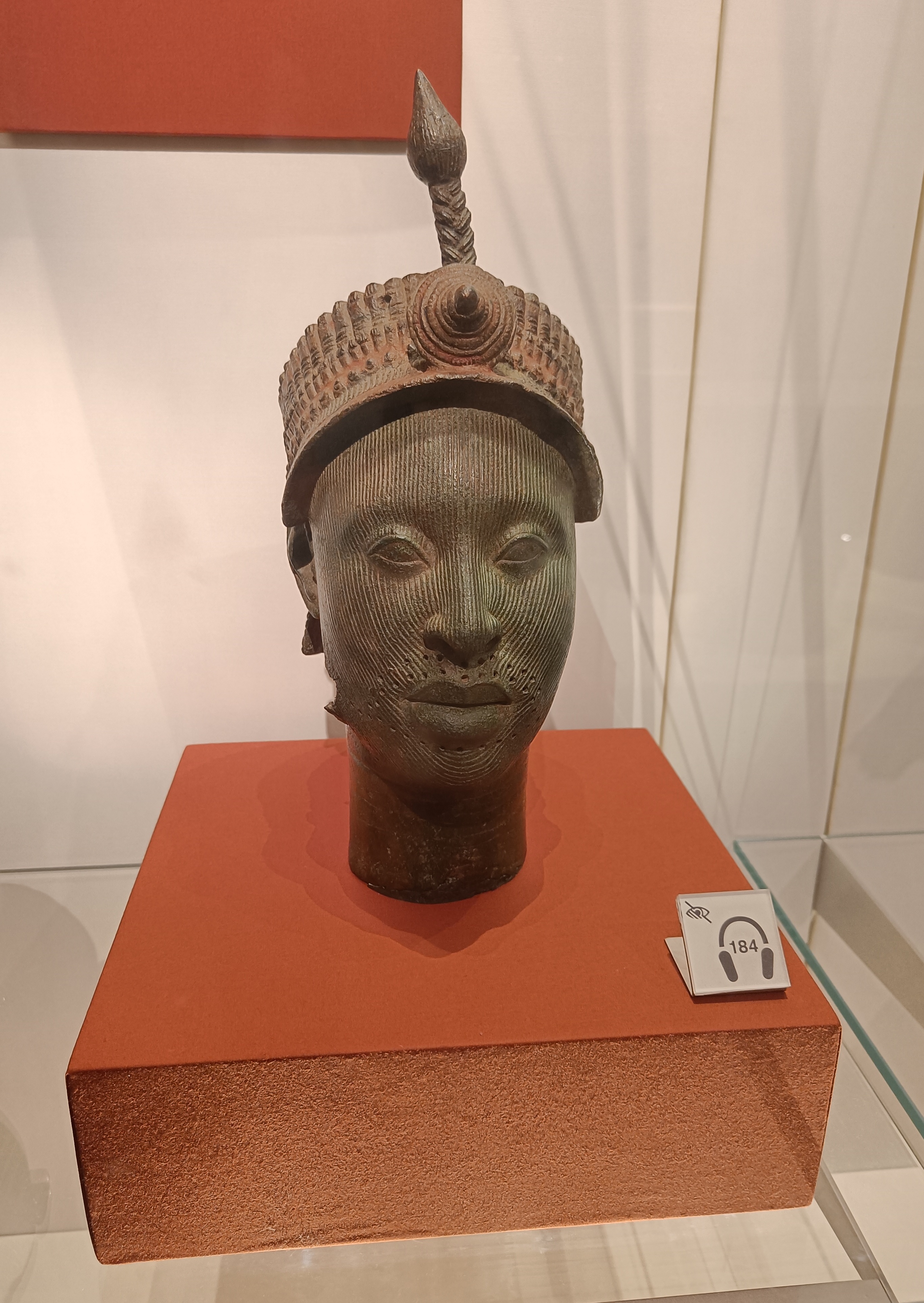 image1tomos.jpg