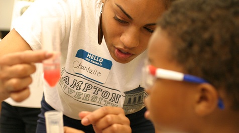 Hampton University student helps at Open Lab