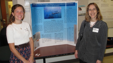Hannah Brookes '16 and Prof. Laurie Sanderson