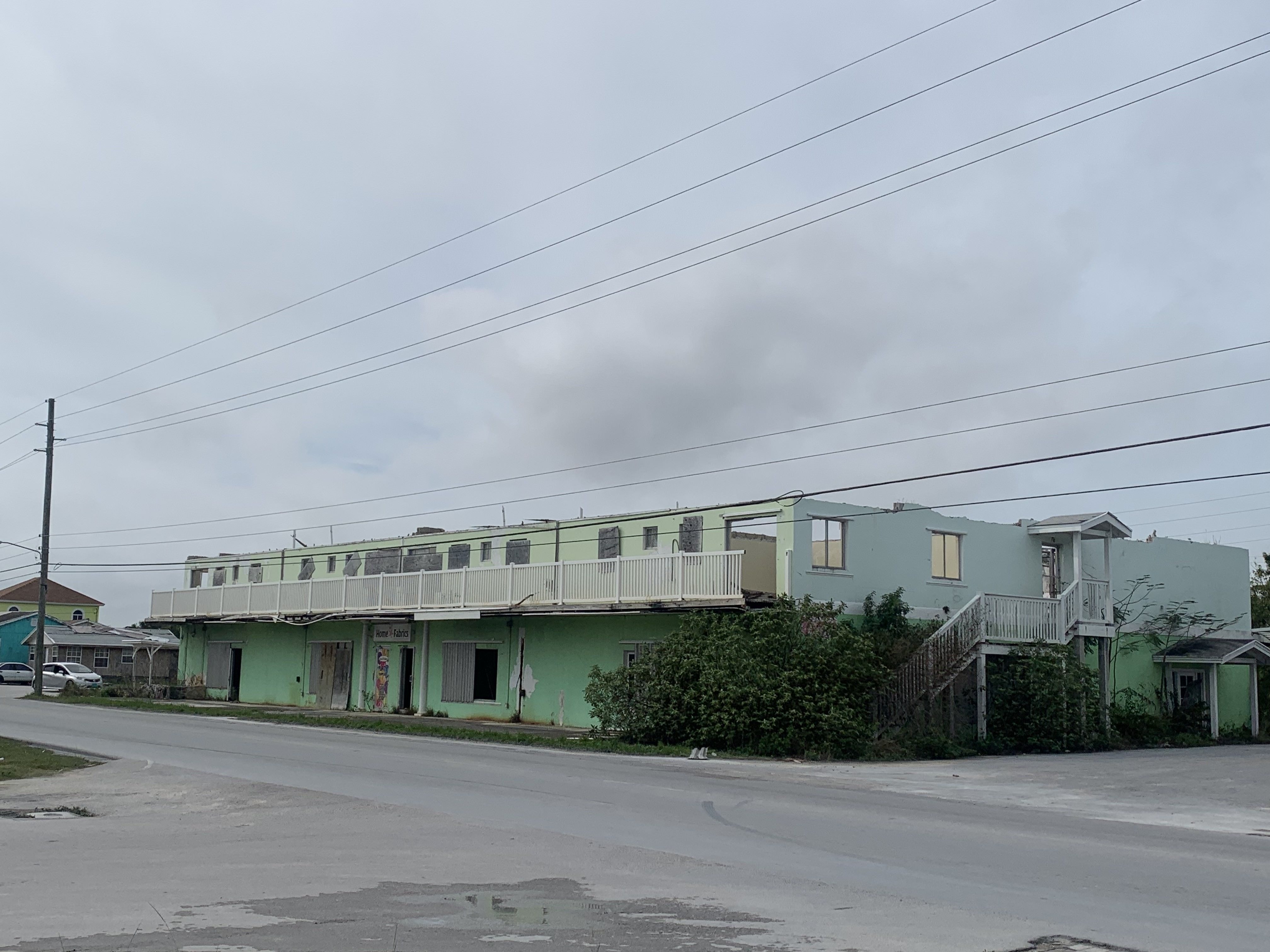 For her Sharp Journalism Seminar story, Hannah Tuinman '25 traveled to the Bahamas to report on economic burdens of the climate crisis. (Photo by Hannah Tuinman)