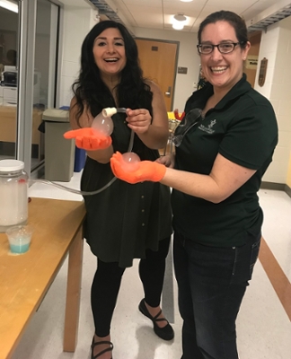 Professors Lashley and O'Brien during a NOBCChE outreach activity