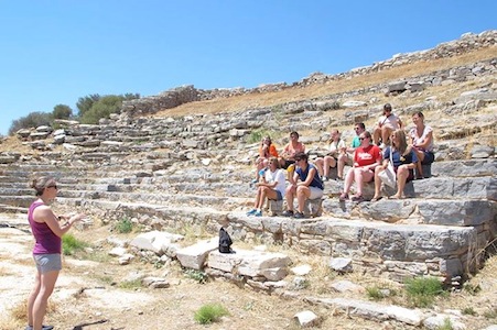 Professor Paga lectures W&M students at Thorikos