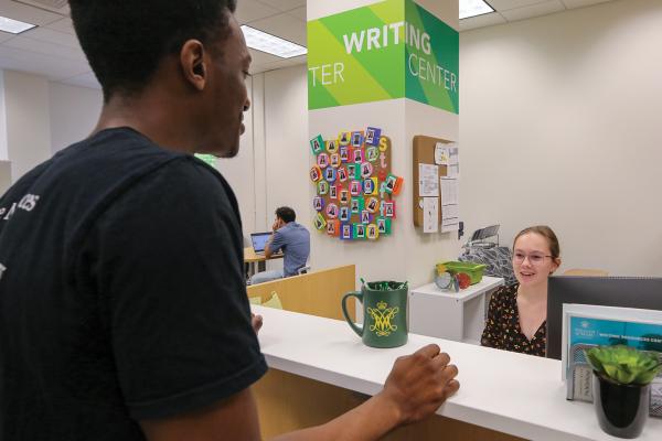 writing_center_intro_crop_news-listing-thumbnail600x400.jpg