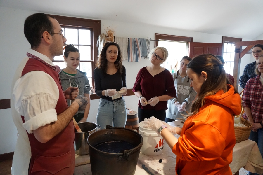 HIST 407-01:  Field School in Material Culture | Colonial Williamsburg Weaver