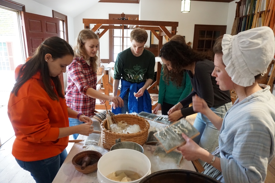 HIST 407-01:  Field School in Material Culture | Colonial Williamsburg Weaver