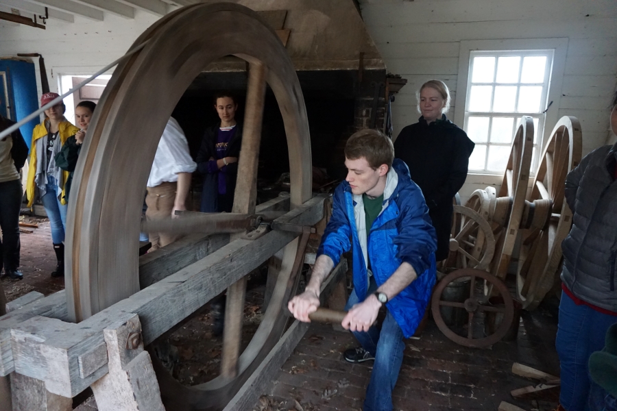 HIST 407-01:  Field School in Material Culture | Colonial Williamsburg Carpenter's Yard
