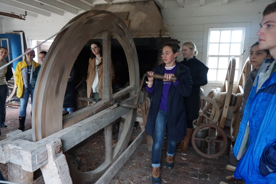 HIST 407-01:  Field School in Material Culture | Colonial Williamsburg Carpenter's Yard