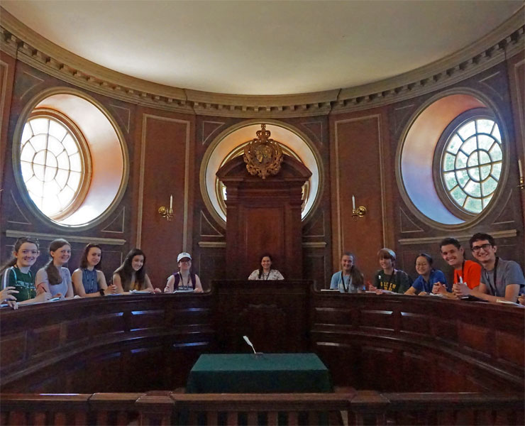 Colonial Williamsburg Courthouse