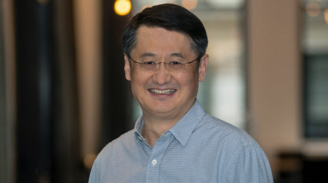 portrait photograph of  Shiwei Zhang