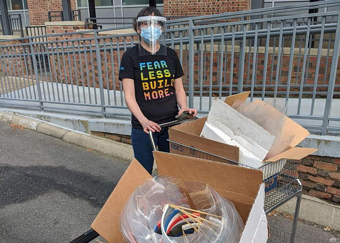 An entrepreneurial, engineering-based mindset allowed one William & 玛丽 class to make a real contribution to the fight against the COVID-19 pandemic during its second week of online instruction. Face shields produced by the class were provided to first responders throughout the local community.