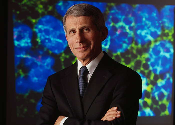 Dr. Anthony Fauci will receive an honorary degree from William & 玛丽 and deliver virtual remarks to William & 玛丽’s Class of 2020 as part of the university’s in-person celebration for the graduates next month. (Photo courtesy NIAID)