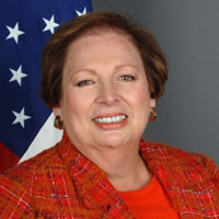 Mari Carmen Aponte