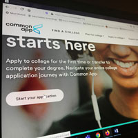 A screen shot of the common application website showing instructions for submitting applications