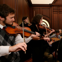 Members of William & 玛丽's Middle Eastern Music Ensemble perform traditional Arabic music Monday.