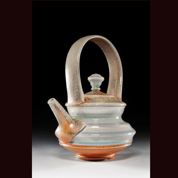 Teapot, stoneware 2018 (Photo courtesy of Mike Jabbur)
