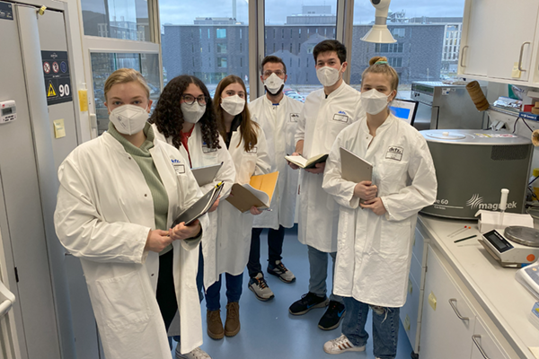 in-the-lab-thumbnail.png
