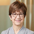 Stephanie Tsacoumis '78